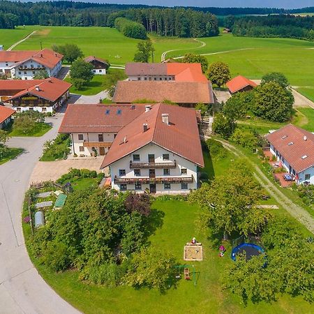 Gilg-Kraeuterhof Apartamento Schnaitsee Exterior foto