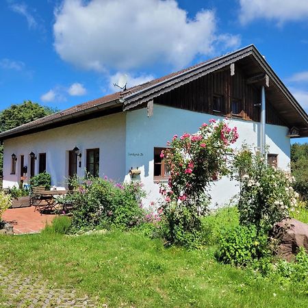 Gilg-Kraeuterhof Apartamento Schnaitsee Exterior foto