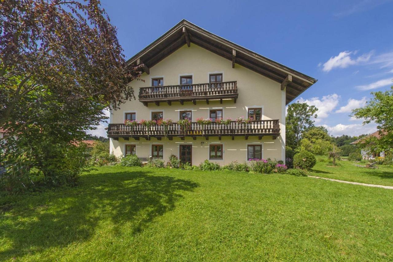 Gilg-Kraeuterhof Apartamento Schnaitsee Exterior foto